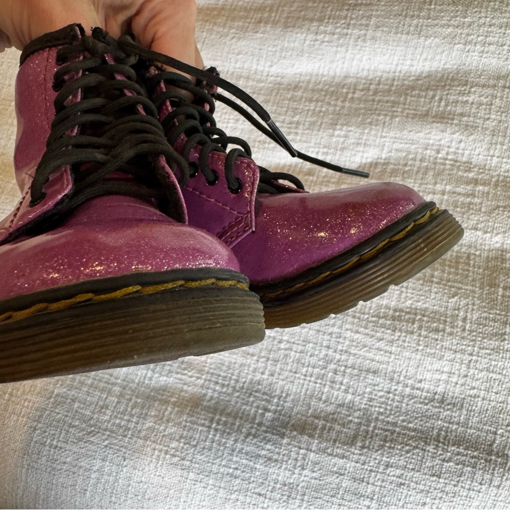 Dr. Martens Toddler 1460 Glitter Lace Up Boots Purple Pink Sz 8 Combat Boots 90s - Picture 7 of 10